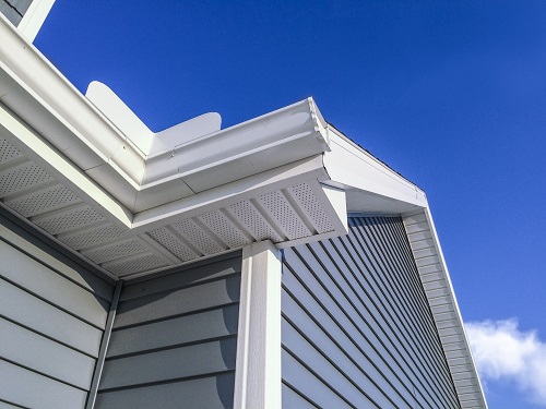 Thomas Quality Construction does quality gutter work, siding installation and excellent replacement window service.